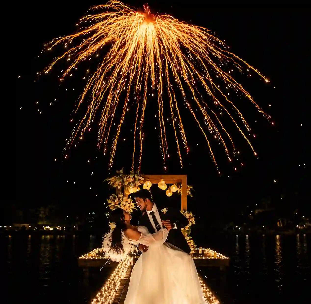 Golden Willow Wedding Display